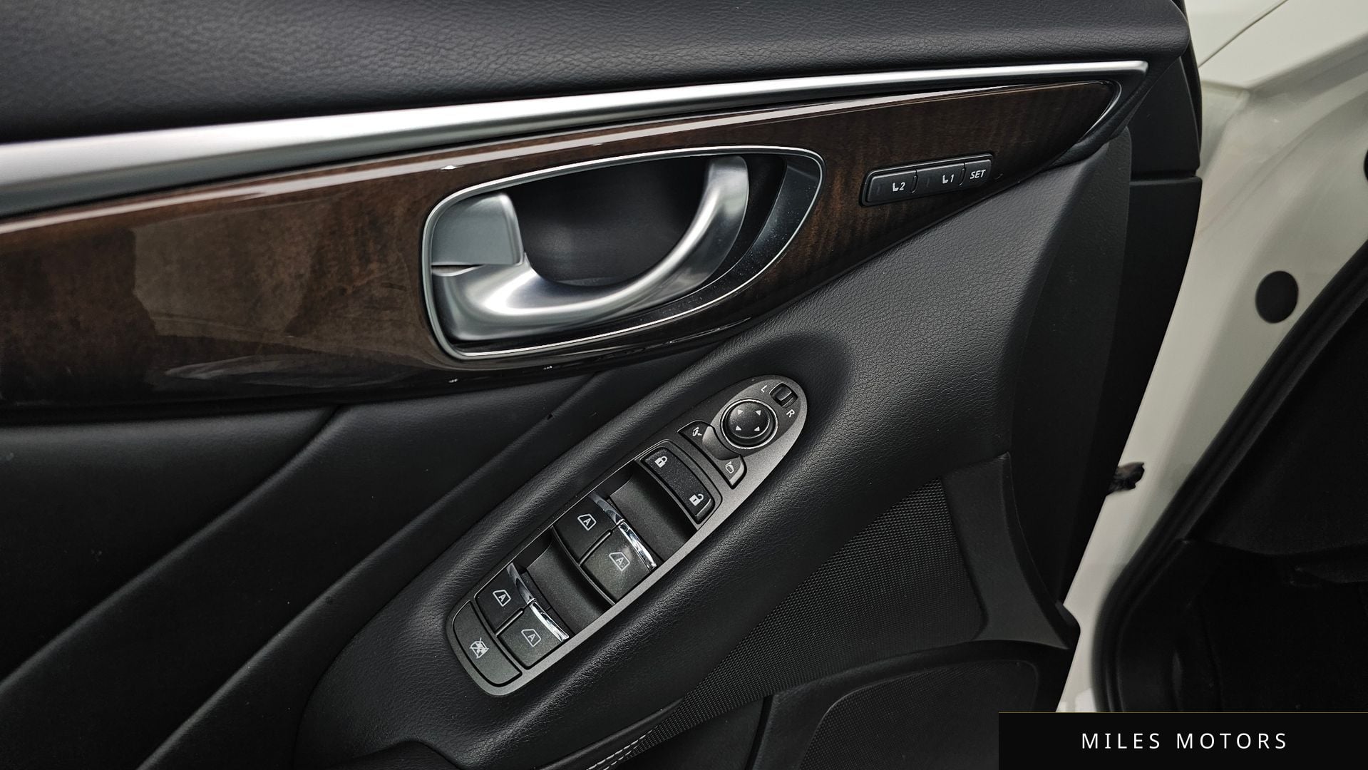 Infiniti Q50 2016 — миниатюра 18