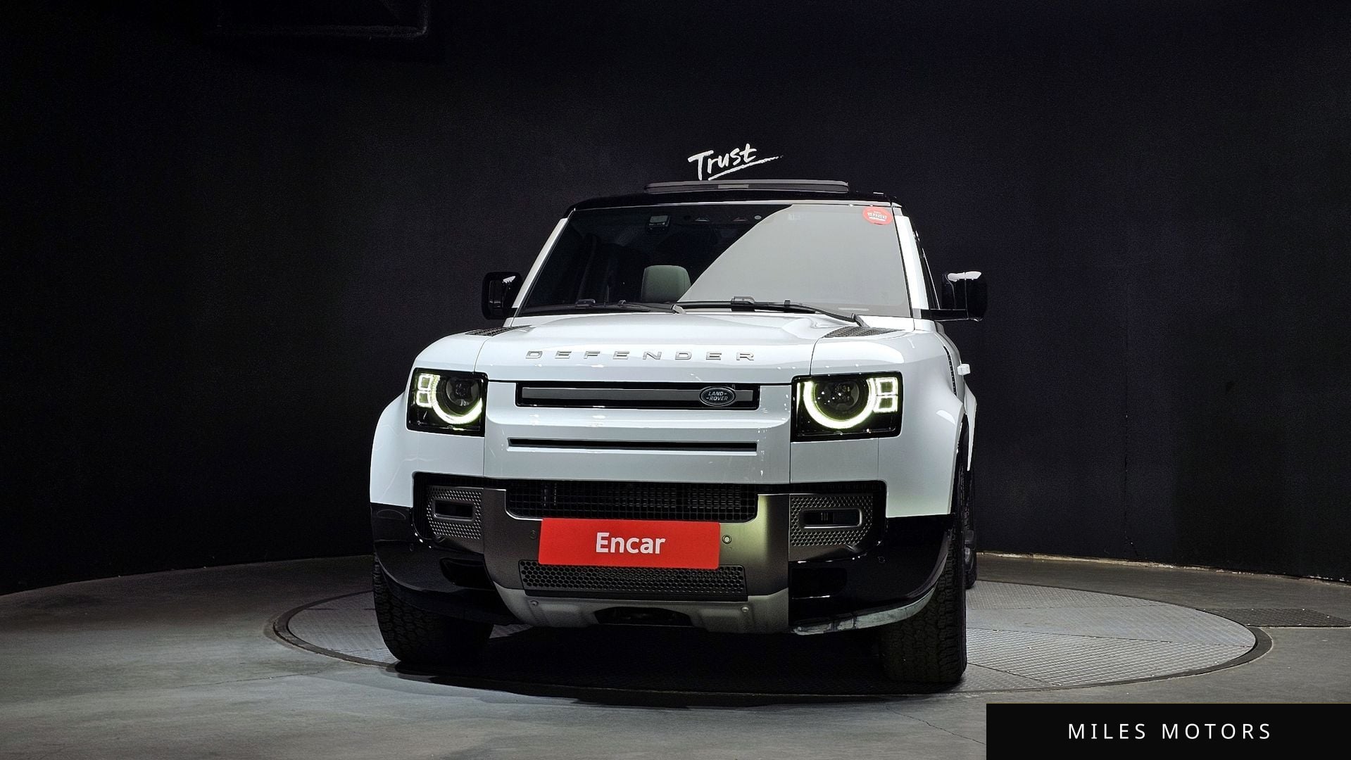 Land Rover Defender 2025 — миниатюра 3