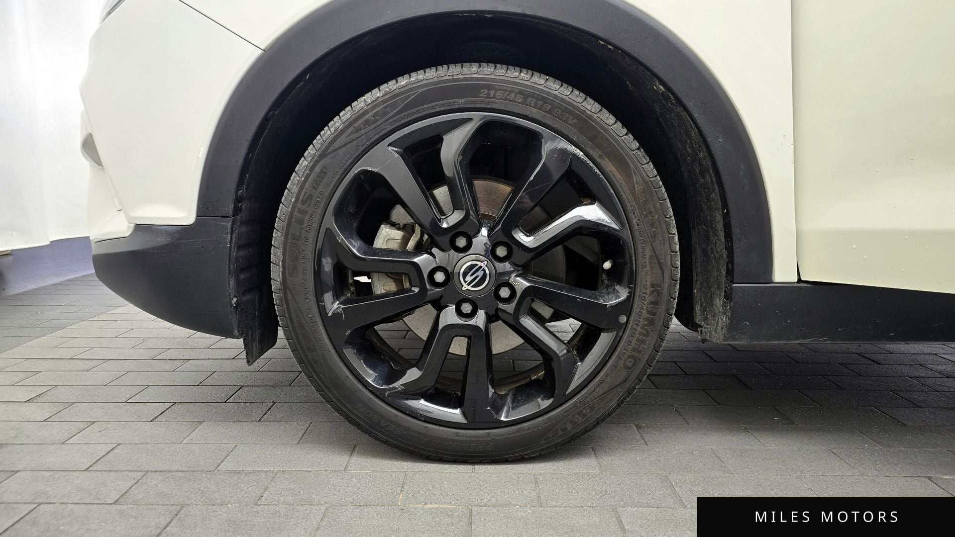 KG Mobility Tivoli 2016 — миниатюра 5