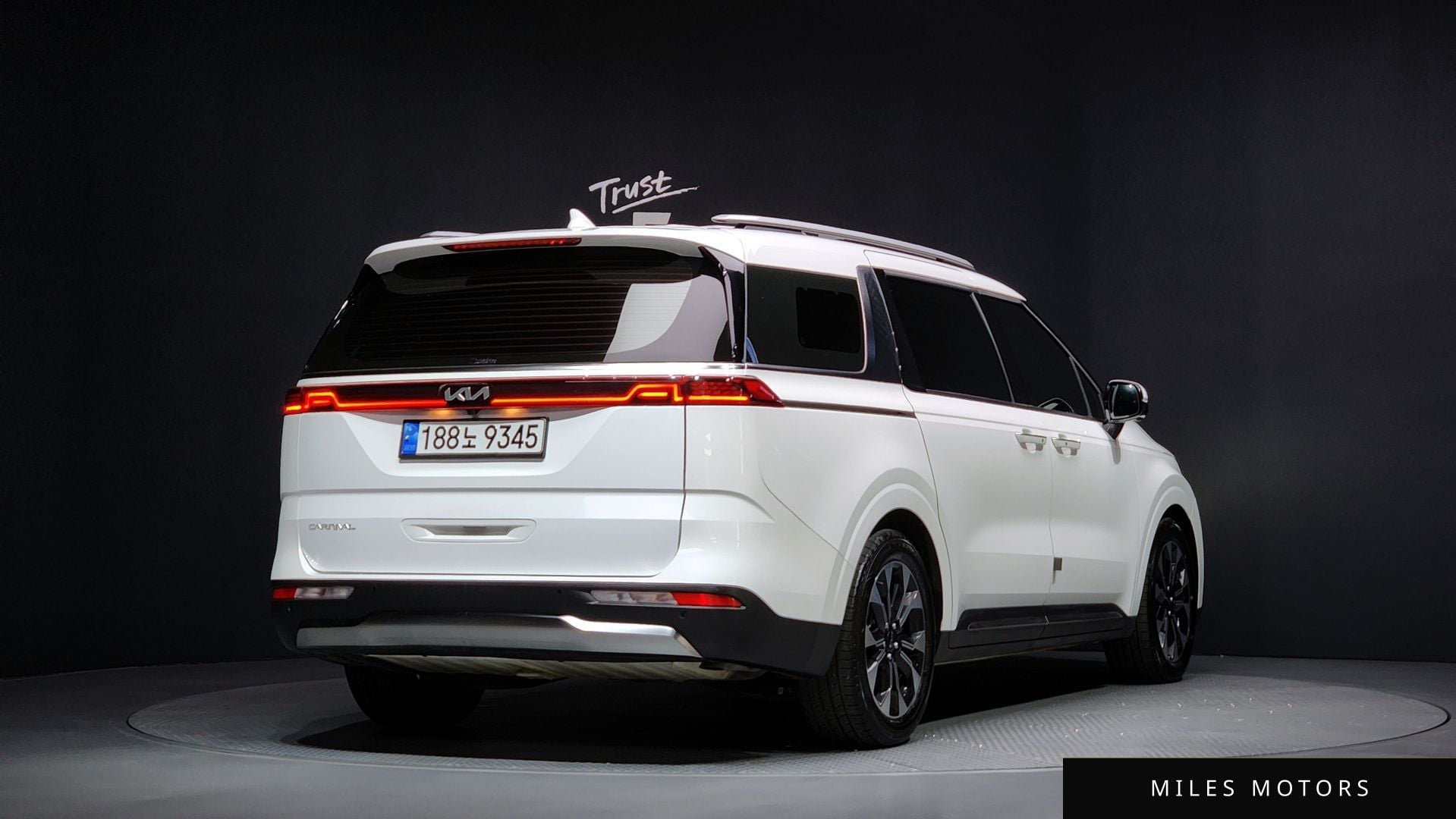 Kia Carnival 2023 — миниатюра 2