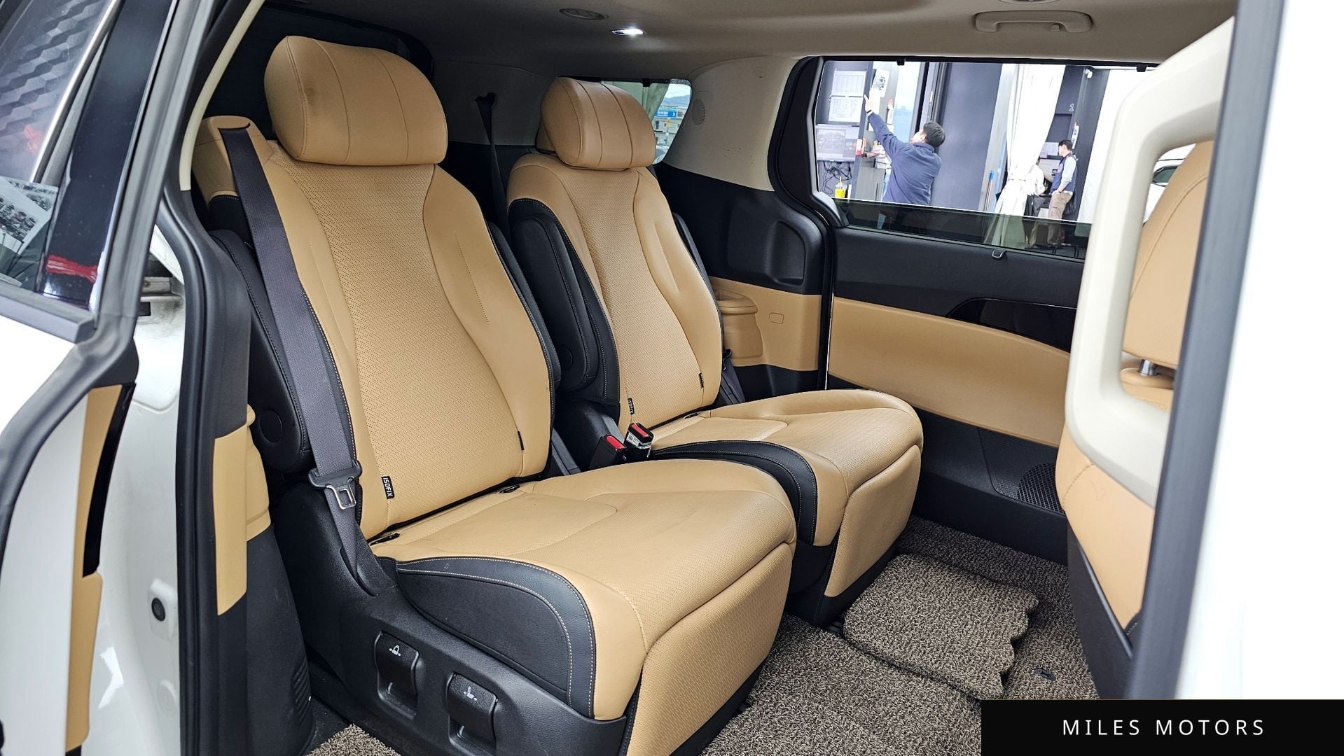 Kia Carnival 2023 — миниатюра 12