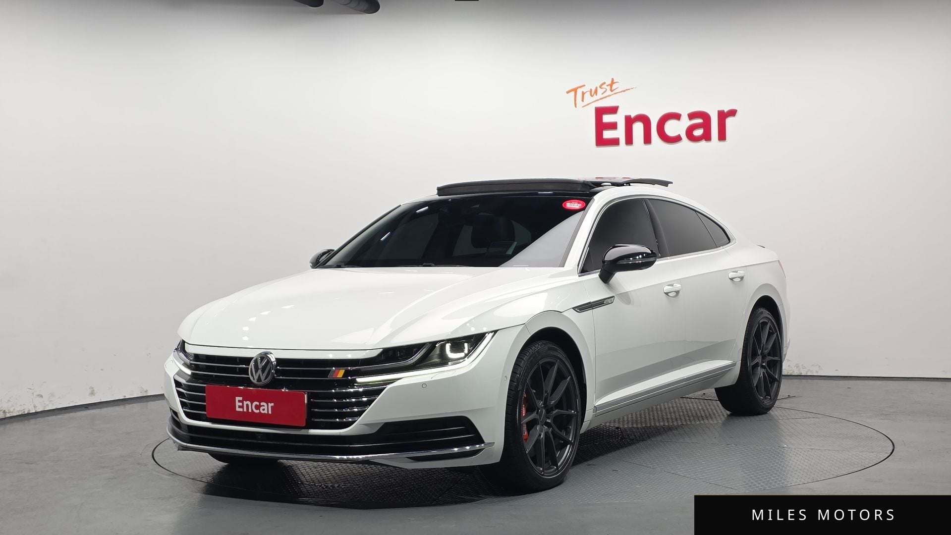 Volkswagen Arteon 2019 — фото 1 из 12