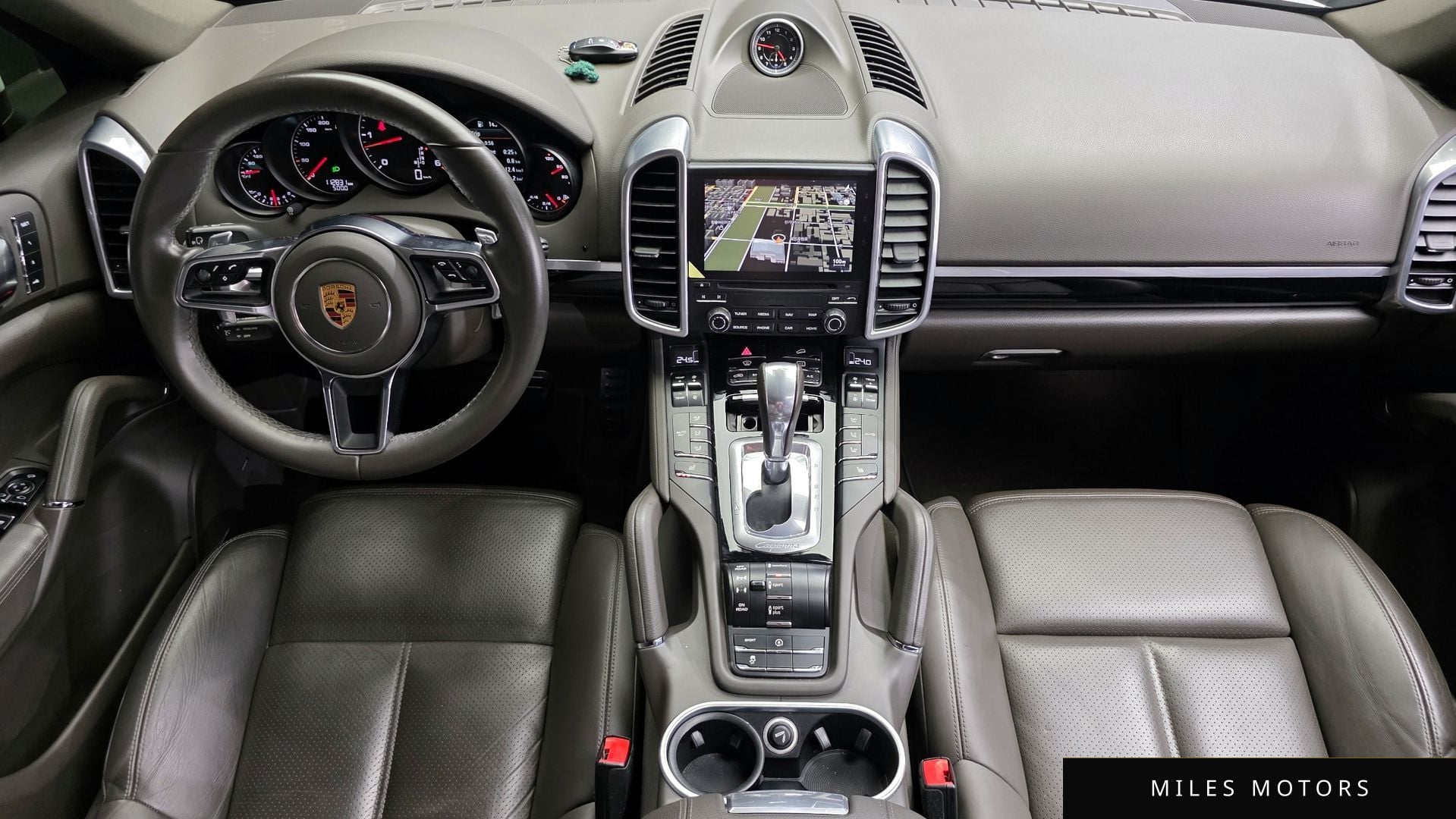 Porsche Cayenne 2017 — миниатюра 7