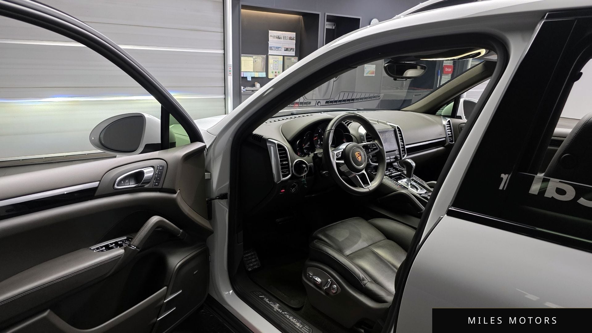 Porsche Cayenne 2017 — миниатюра 10