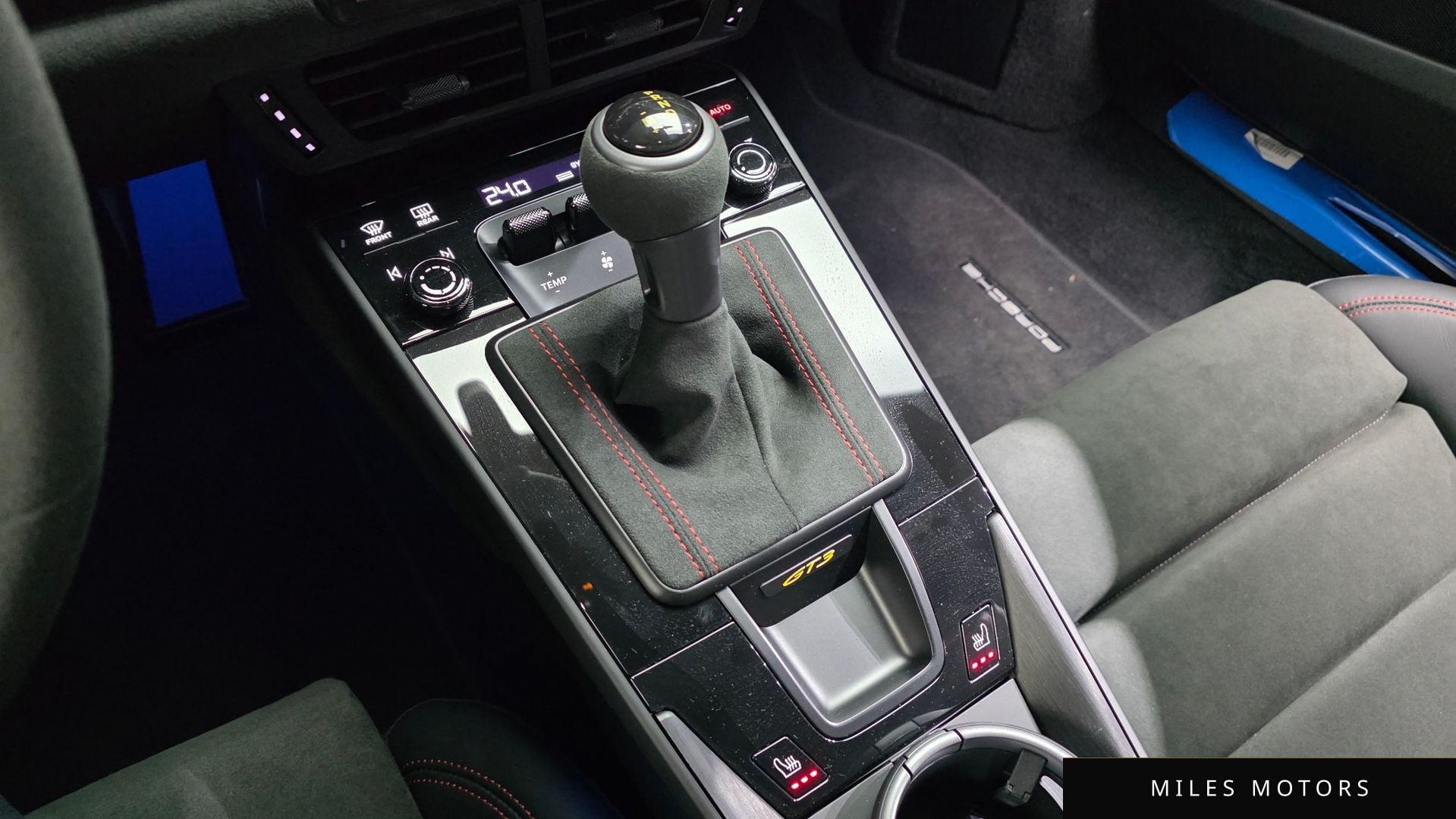 Porsche 911 (992) 2026 — миниатюра 9