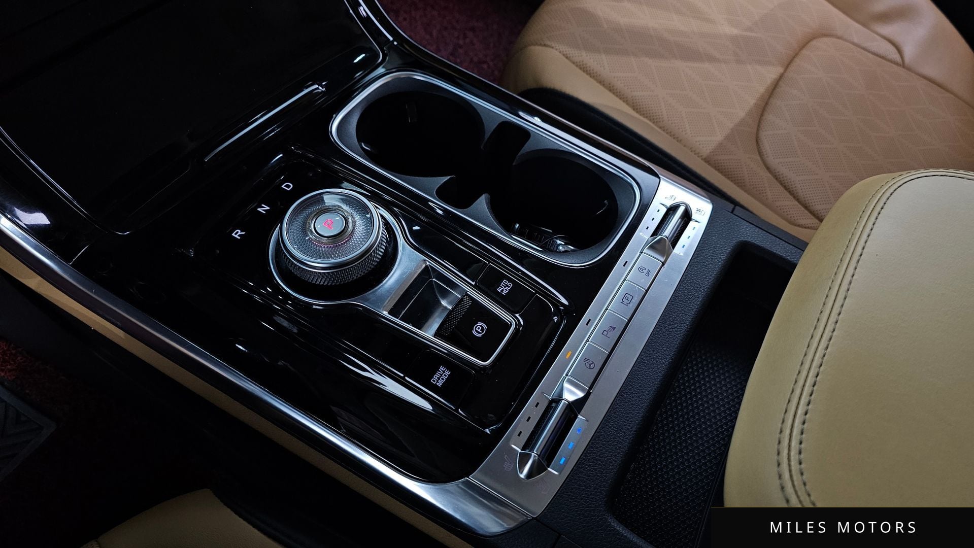 Kia Carnival 2021 — миниатюра 9