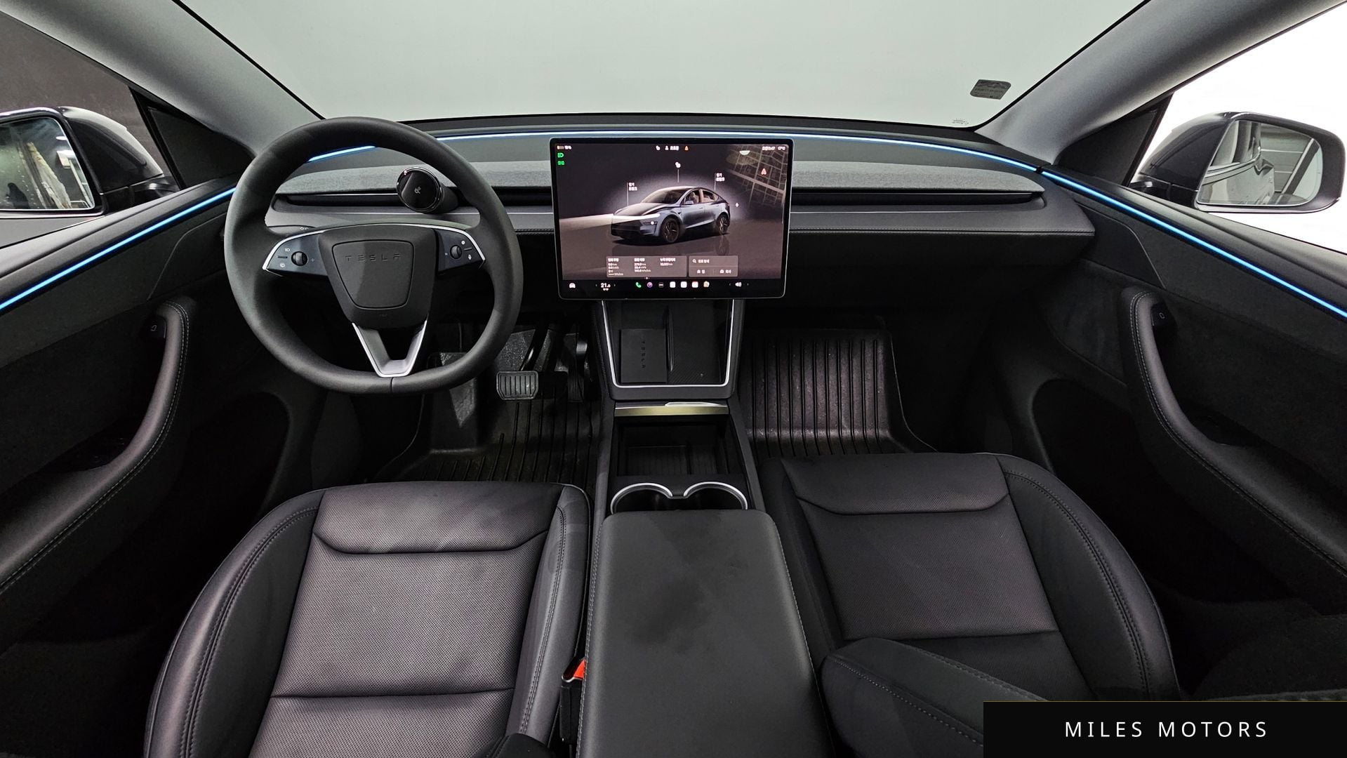 Tesla 모델 Y 2025 — миниатюра 7
