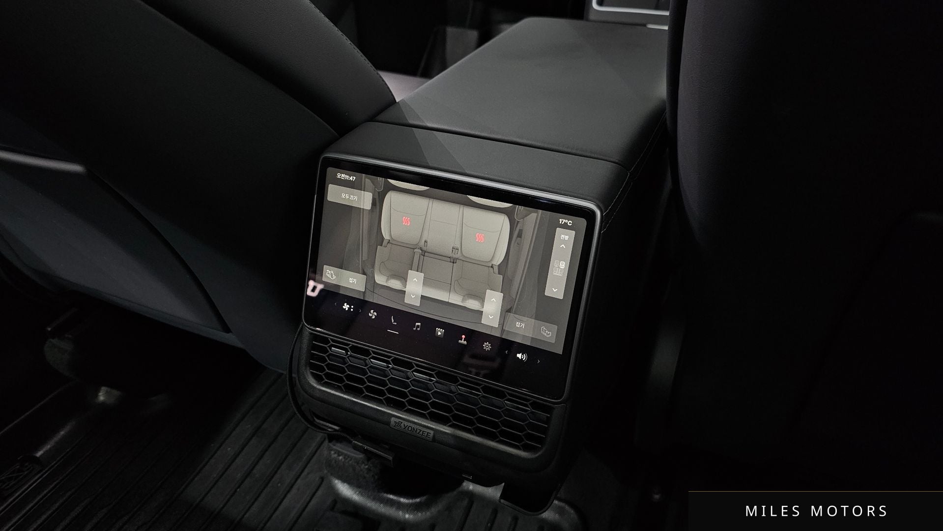 Tesla 모델 Y 2025 — миниатюра 18