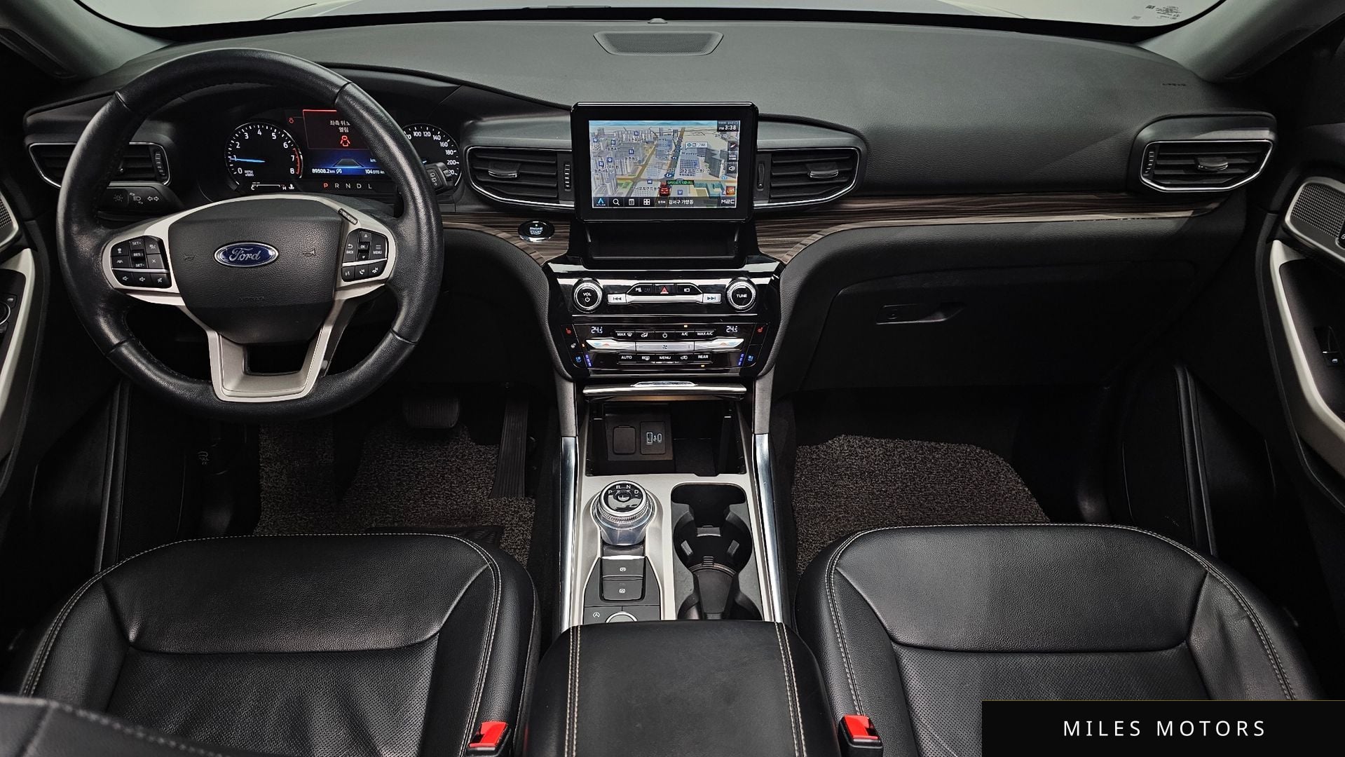 Ford Explorer 2021 — миниатюра 7