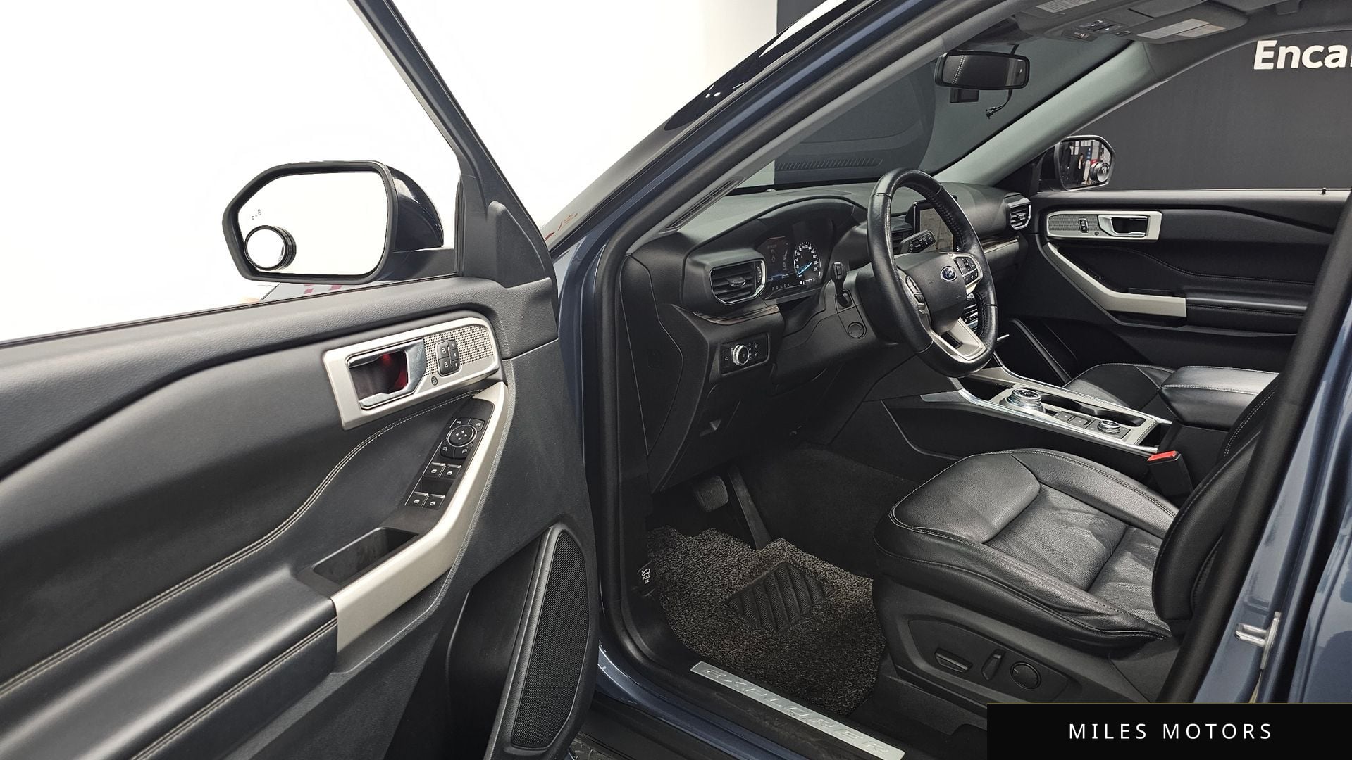 Ford Explorer 2021 — миниатюра 11