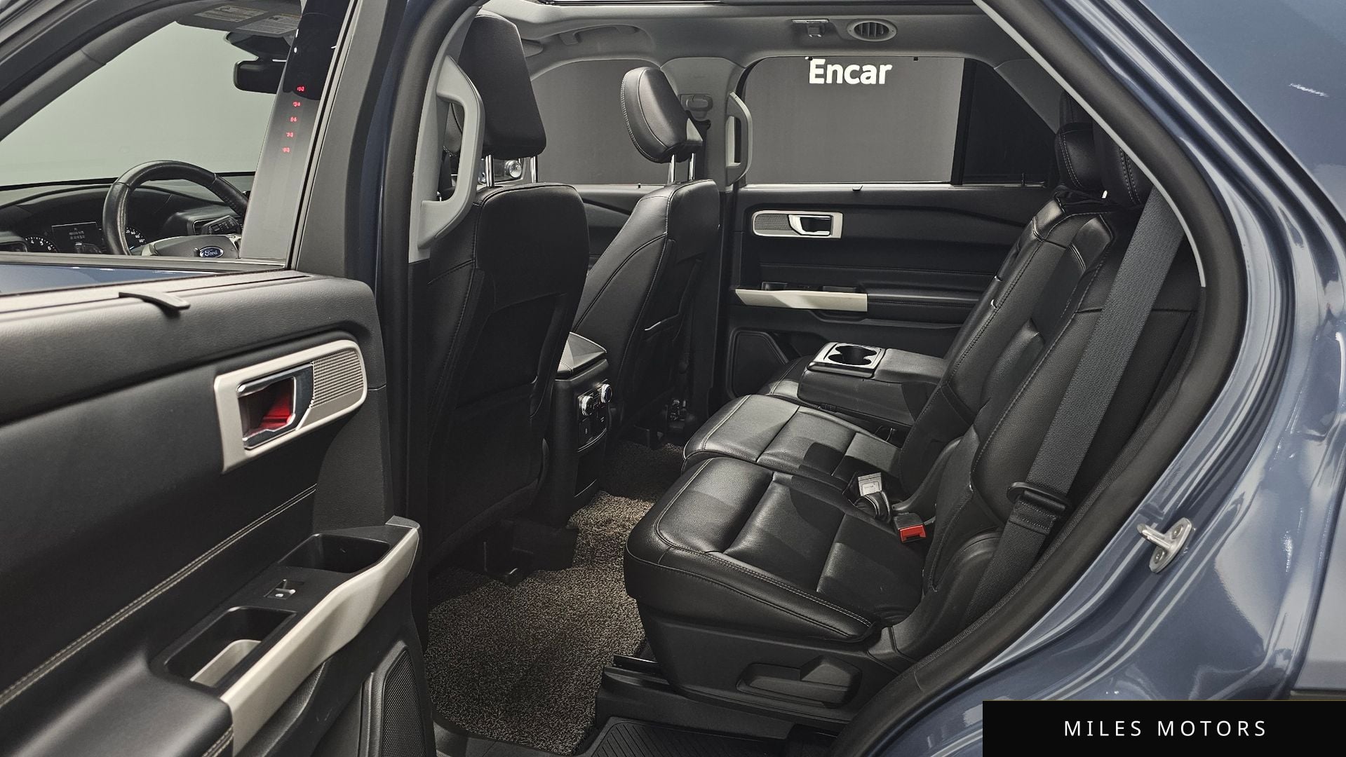 Ford Explorer 2021 — миниатюра 12