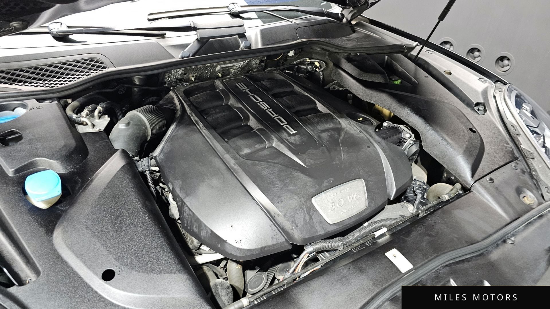 Porsche 카이엔 2015 — миниатюра 6