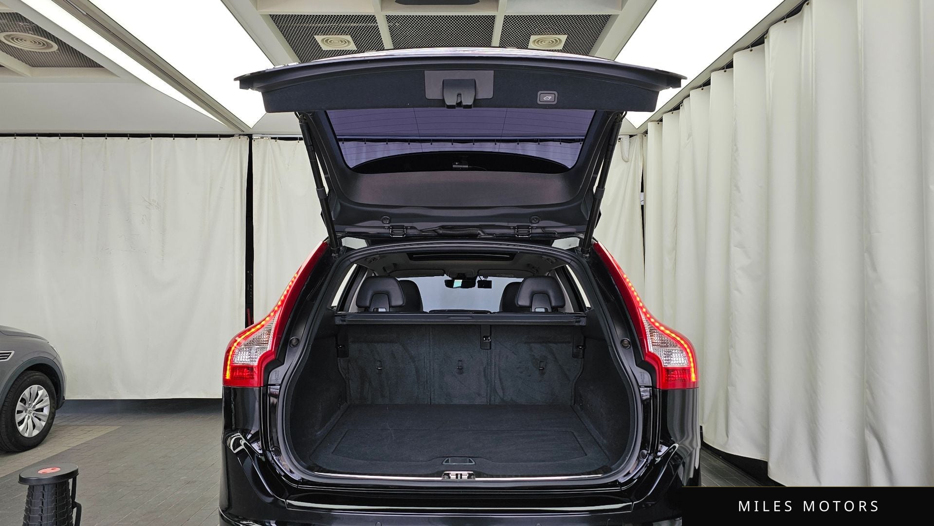 Volvo XC60 2017 — миниатюра 20