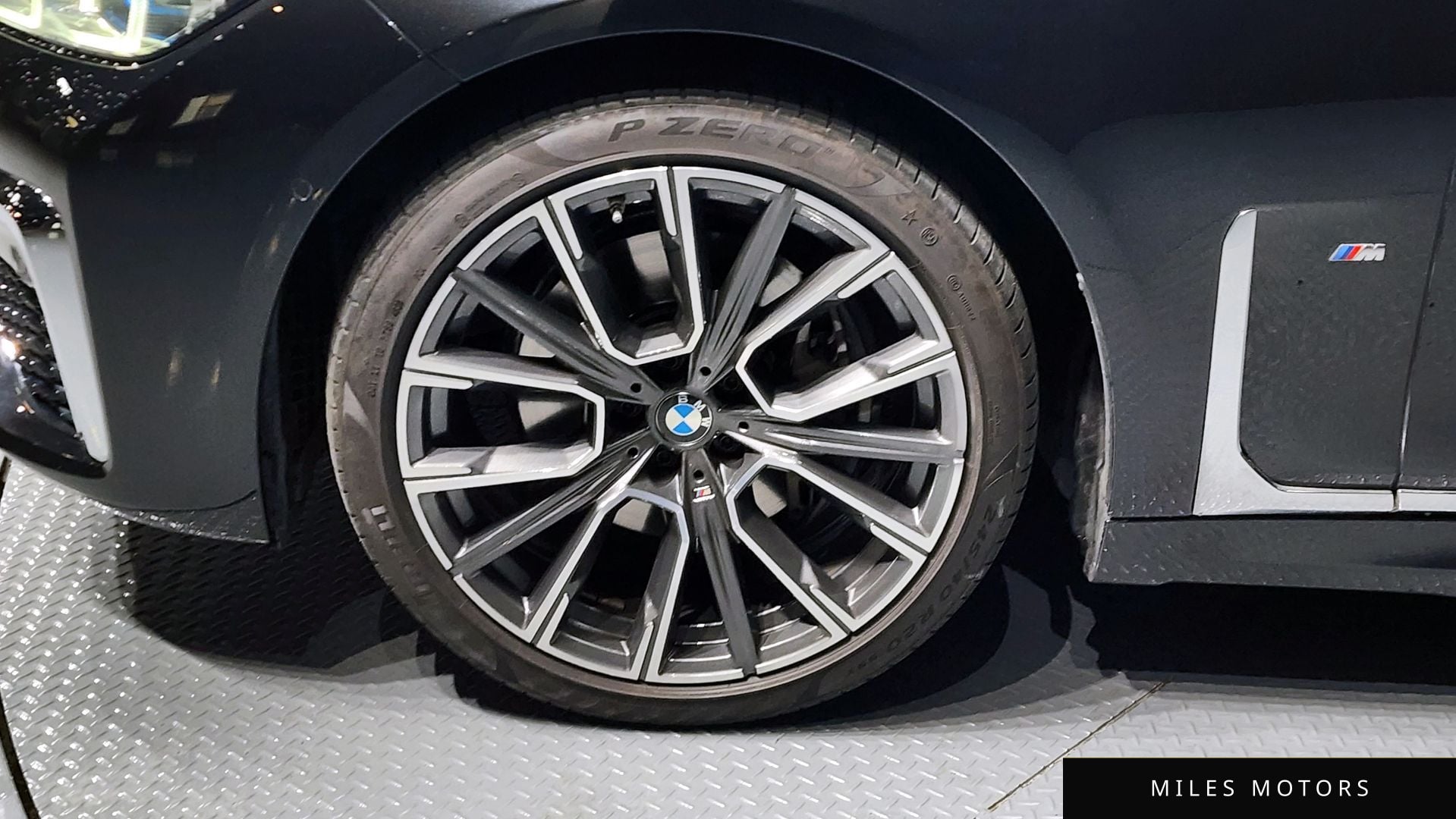 BMW 7 Series (G11) 2021 — миниатюра 5