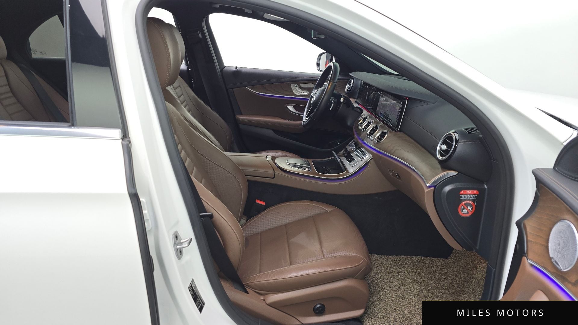 Mercedes-Benz E-Class W213 2021 — миниатюра 11