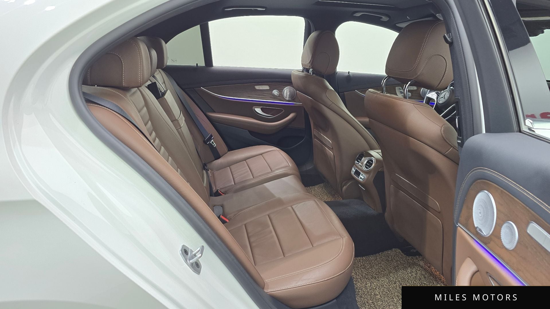 Mercedes-Benz E-Class W213 2021 — миниатюра 12