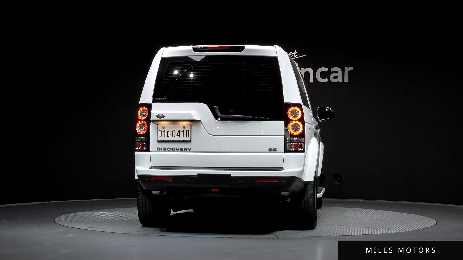 Land Rover Discovery 2016 — миниатюра 4