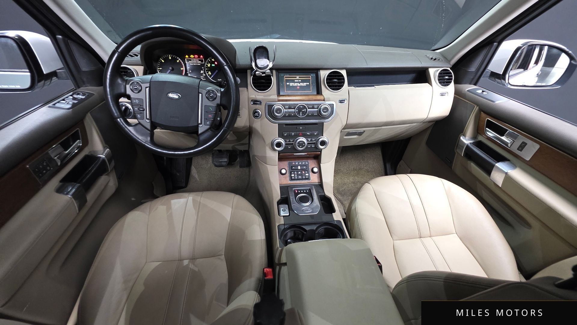 Land Rover Discovery 2016 — миниатюра 7