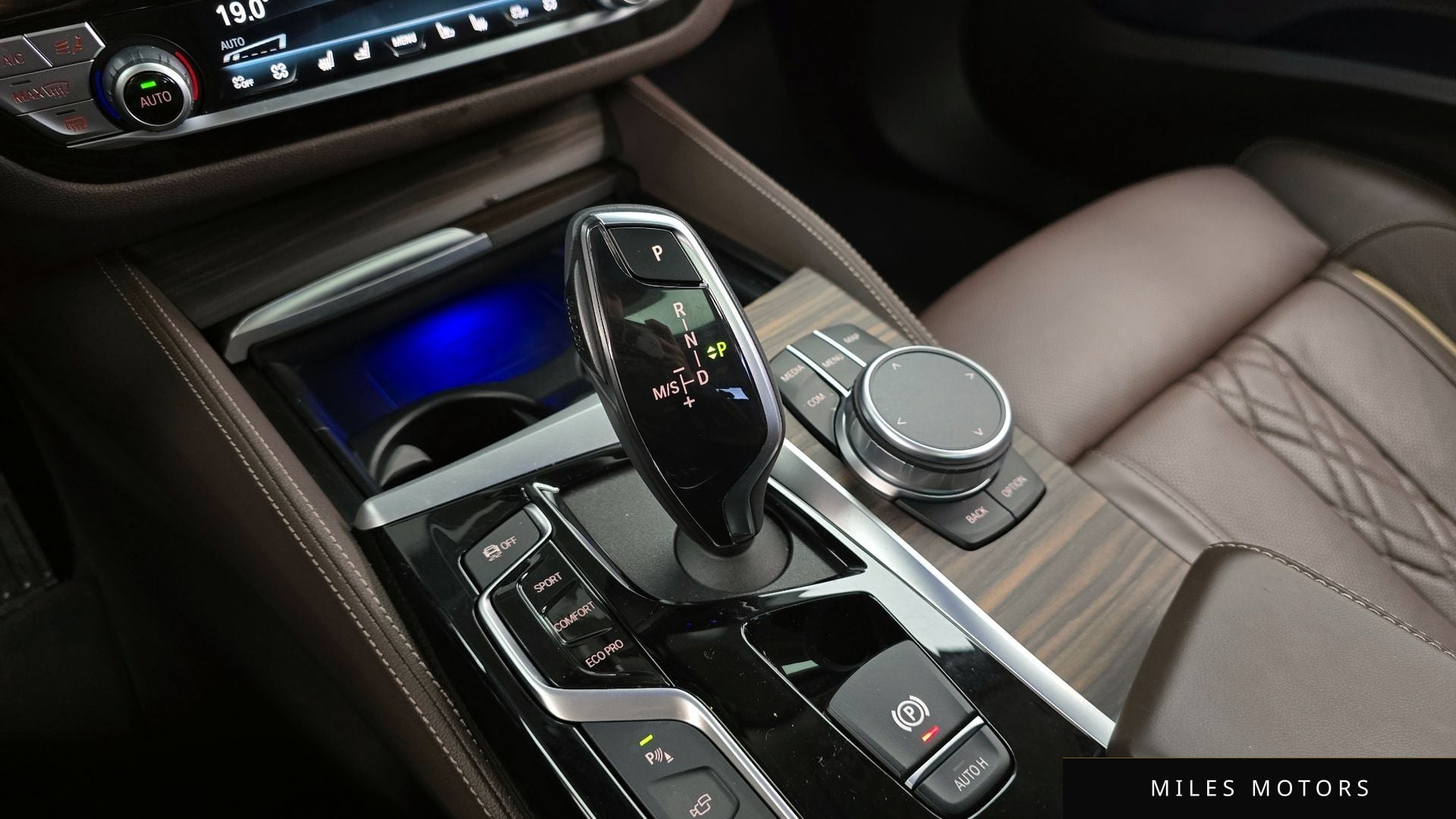 BMW 6 Series GT (G32) 2020 — миниатюра 9
