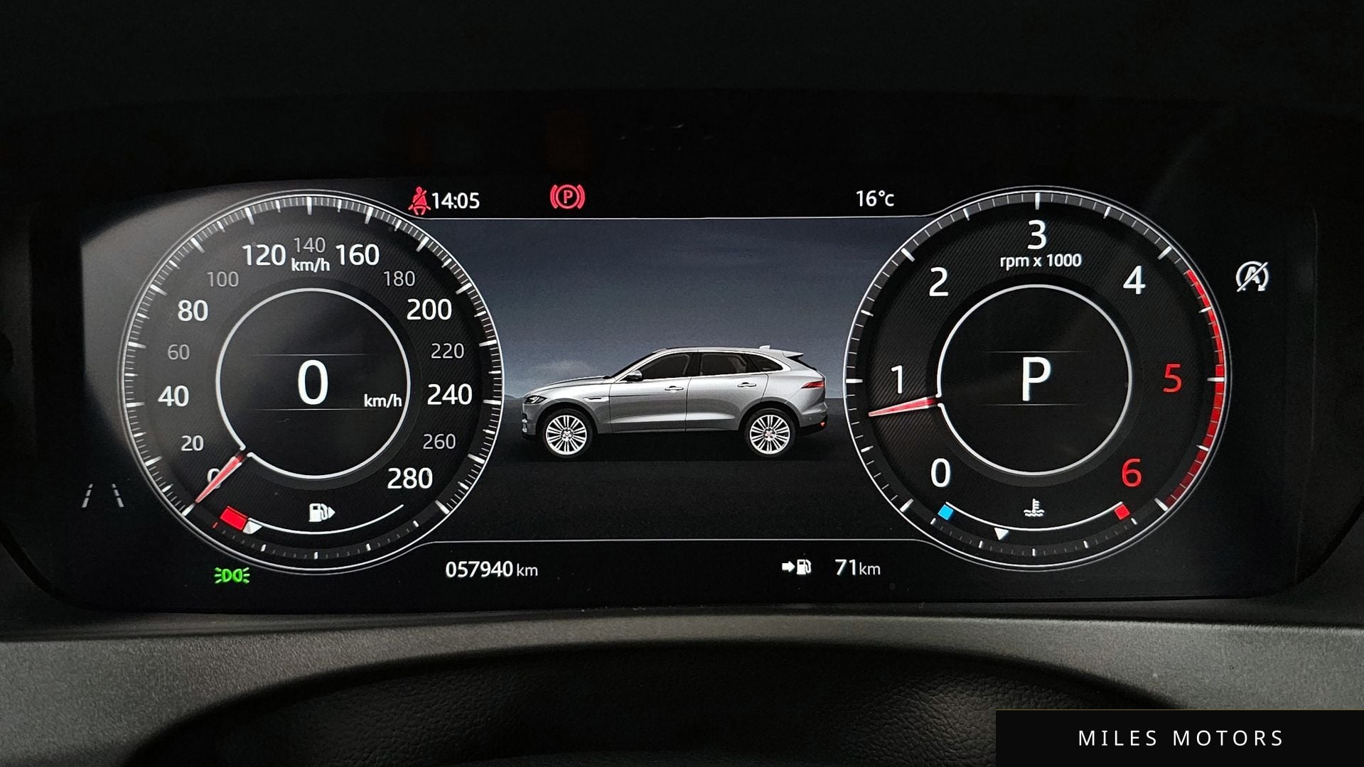 Jaguar F-PACE 2019 — миниатюра 8
