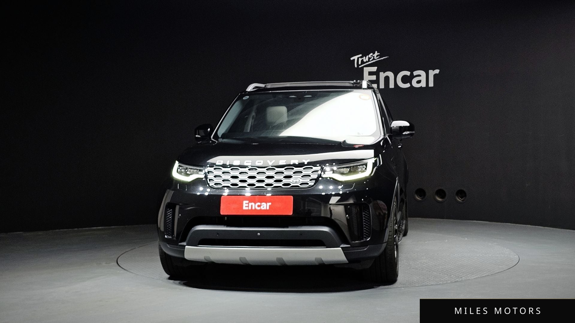 Land Rover Discovery 2022 — миниатюра 3