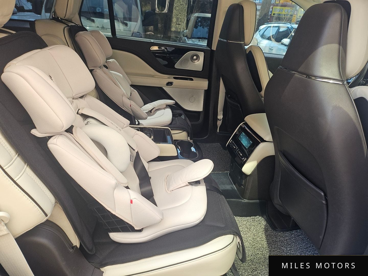 Lincoln Aviator 2020 — миниатюра 5