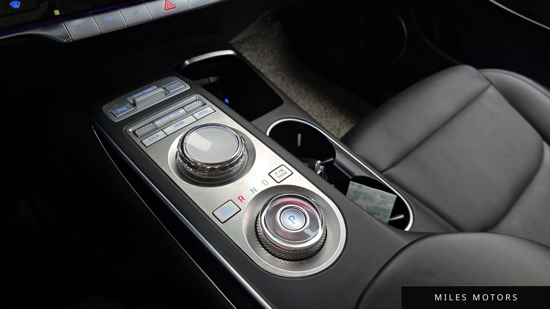 Genesis GV70 2022 — миниатюра 9