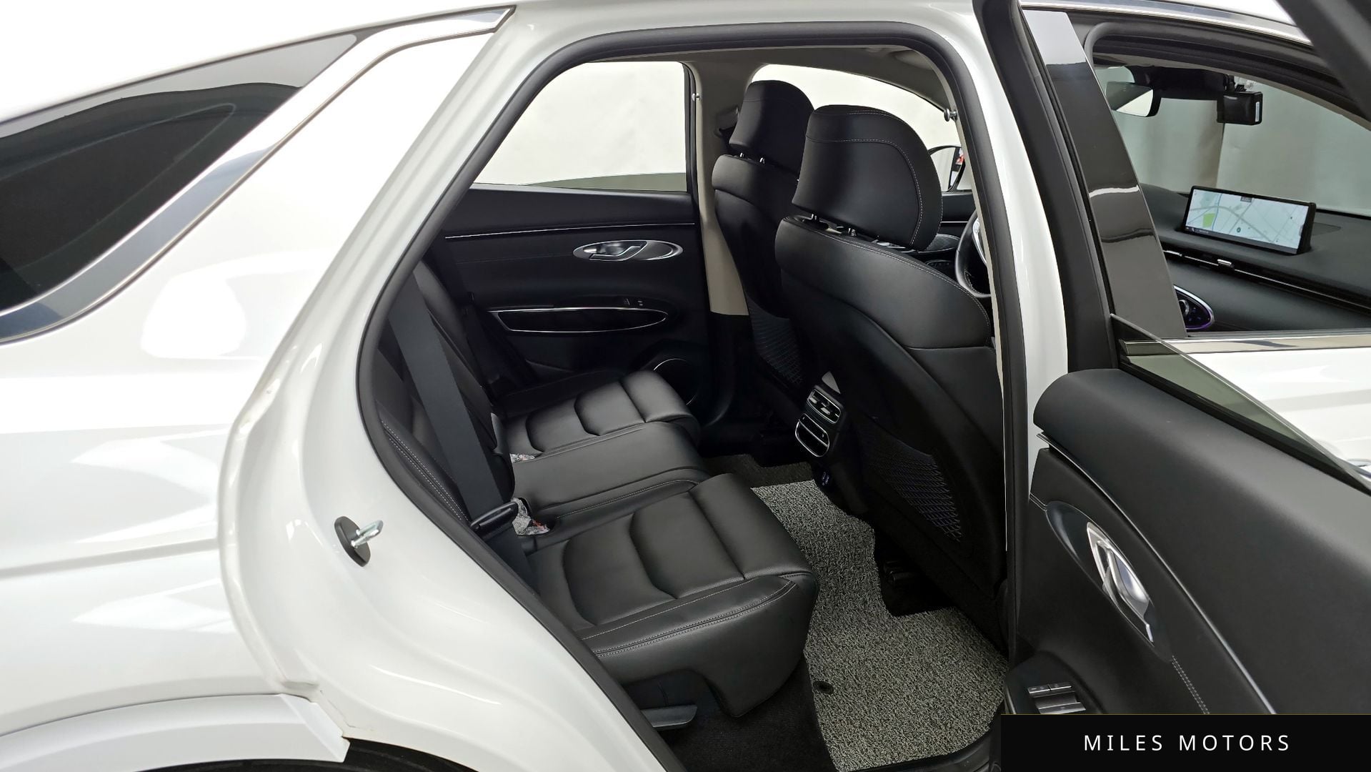 Genesis GV70 2022 — миниатюра 12