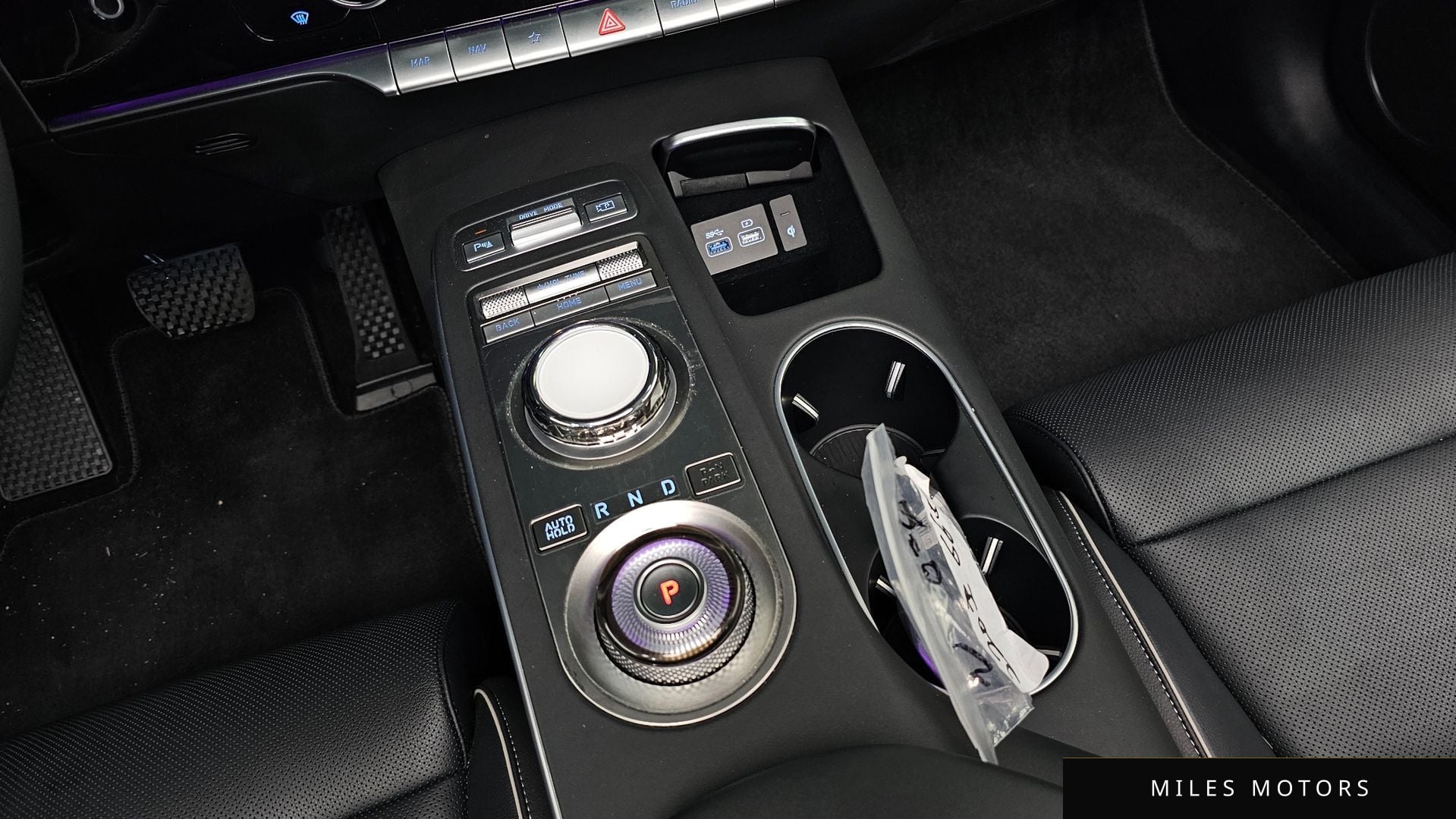 Genesis GV70 2023 — миниатюра 9