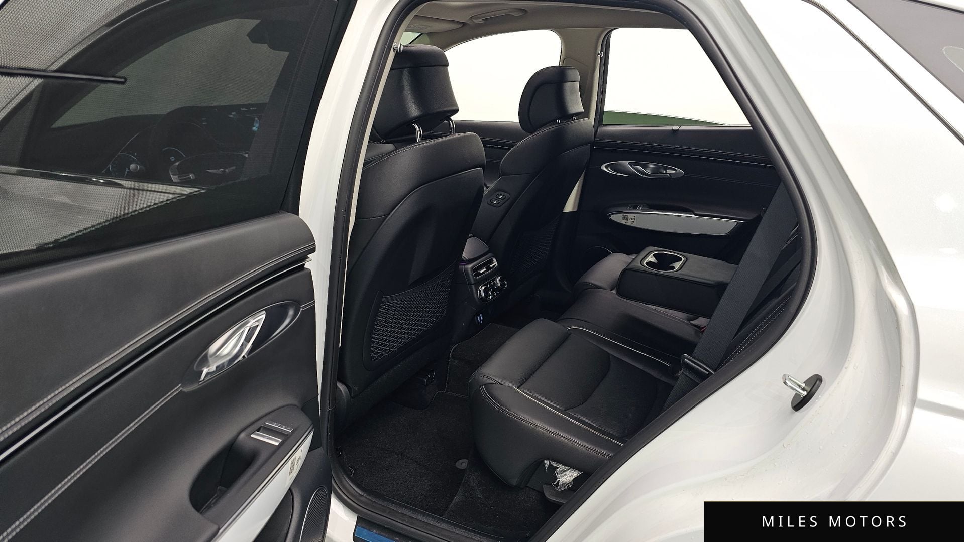 Genesis GV70 2023 — миниатюра 12