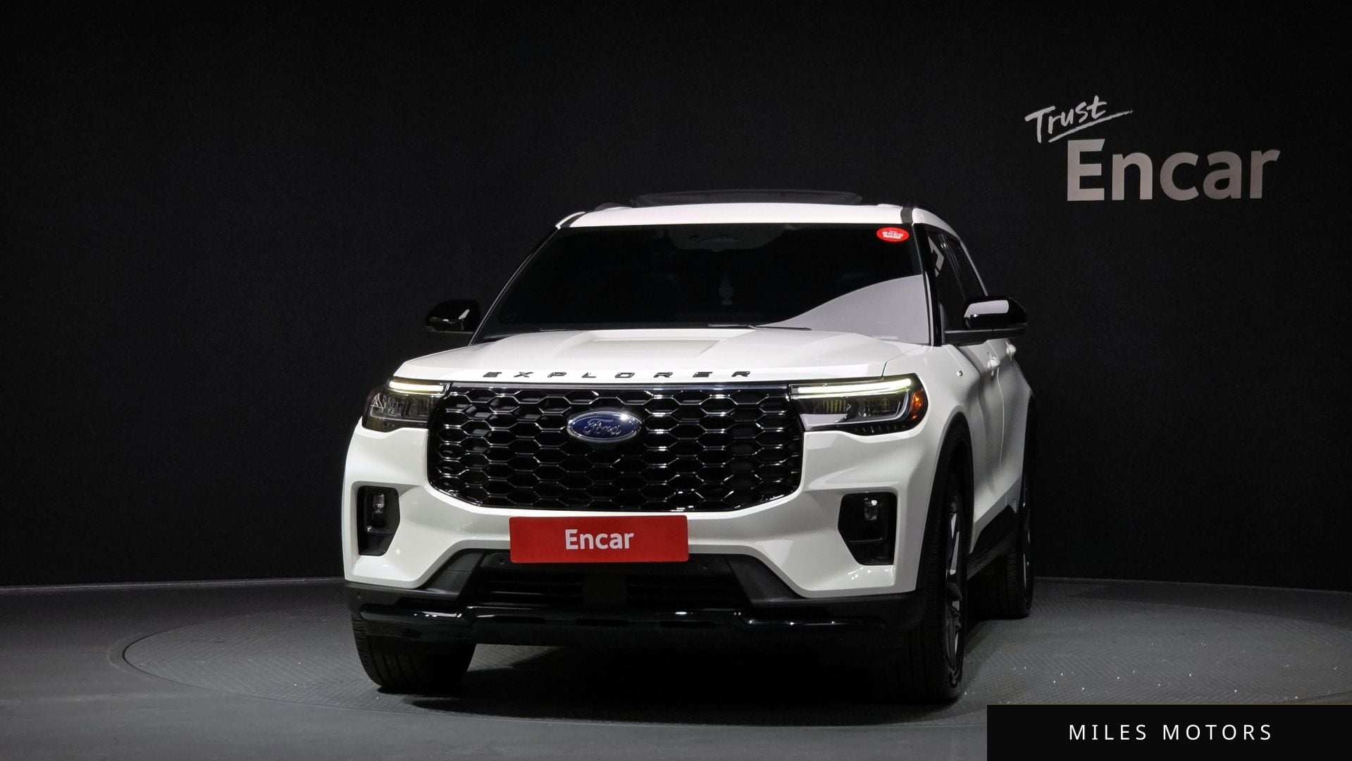 Ford Explorer 2025 — миниатюра 3