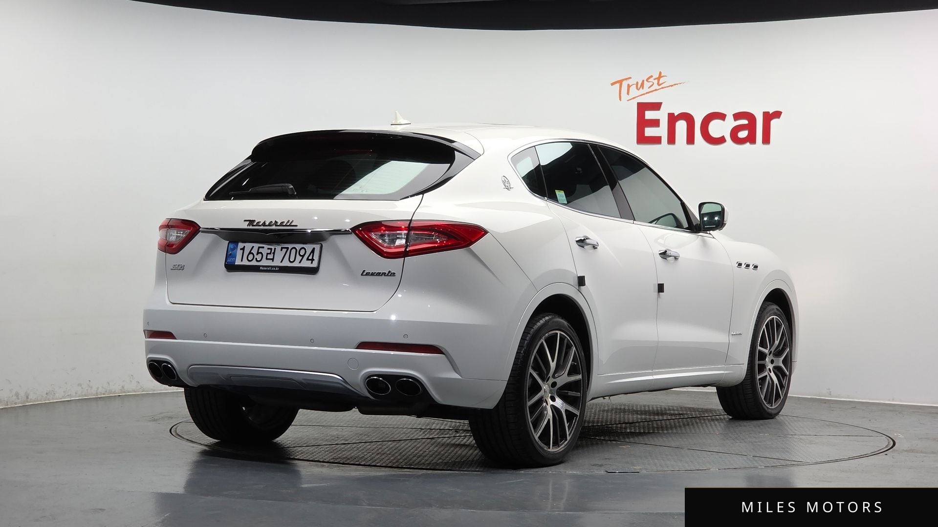 Maserati Levante 2018 — миниатюра 2