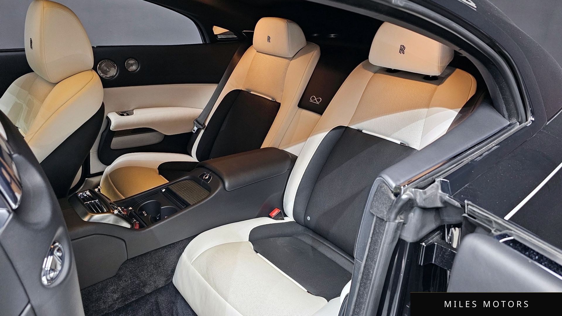 Rolls-Royce 레이스 2017 — миниатюра 12