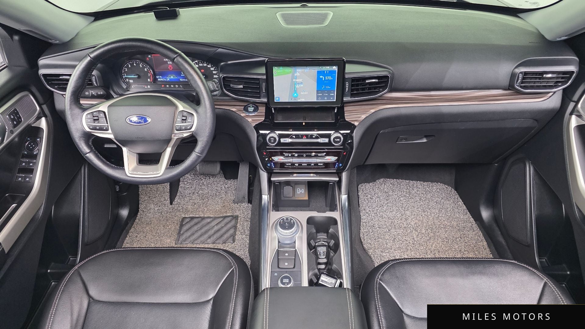 Ford Explorer 2021 — миниатюра 7