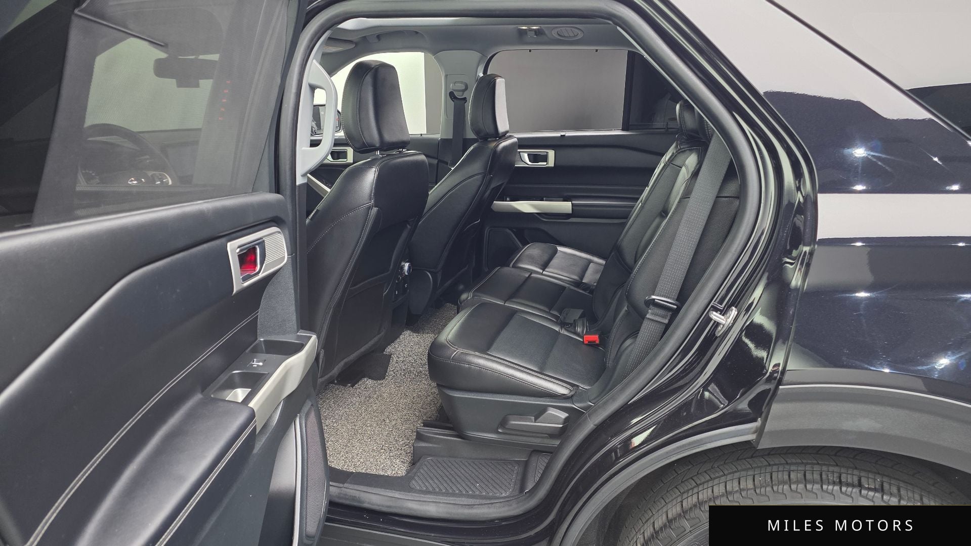 Ford Explorer 2021 — миниатюра 11