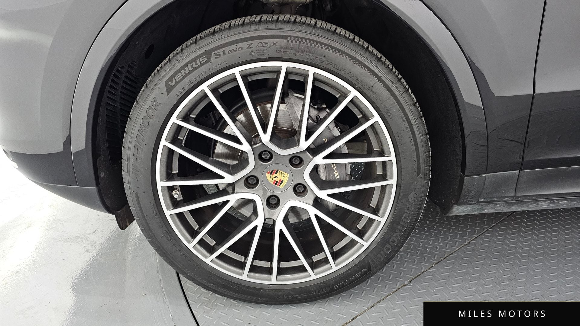 Porsche Cayenne 2021 — миниатюра 5