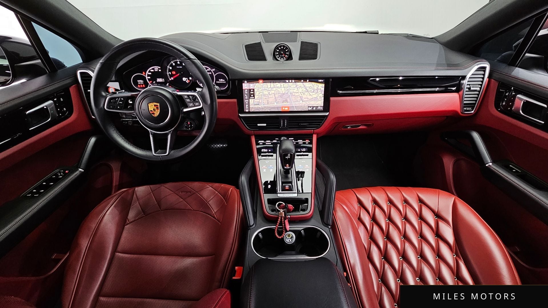 Porsche Cayenne 2021 — миниатюра 7