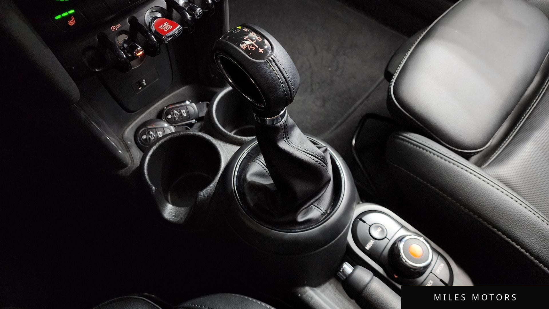 MINI 쿠퍼 2019 — миниатюра 9