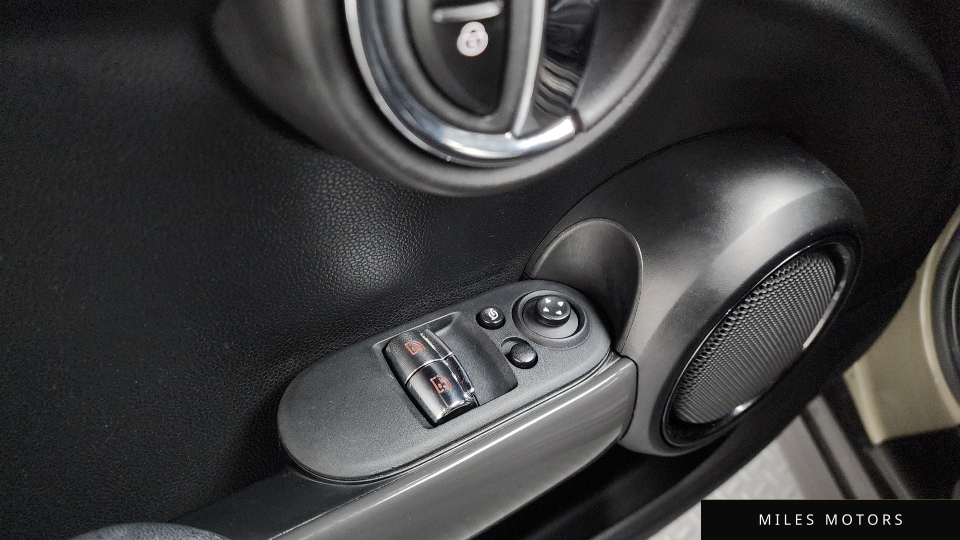 MINI 쿠퍼 2019 — миниатюра 14
