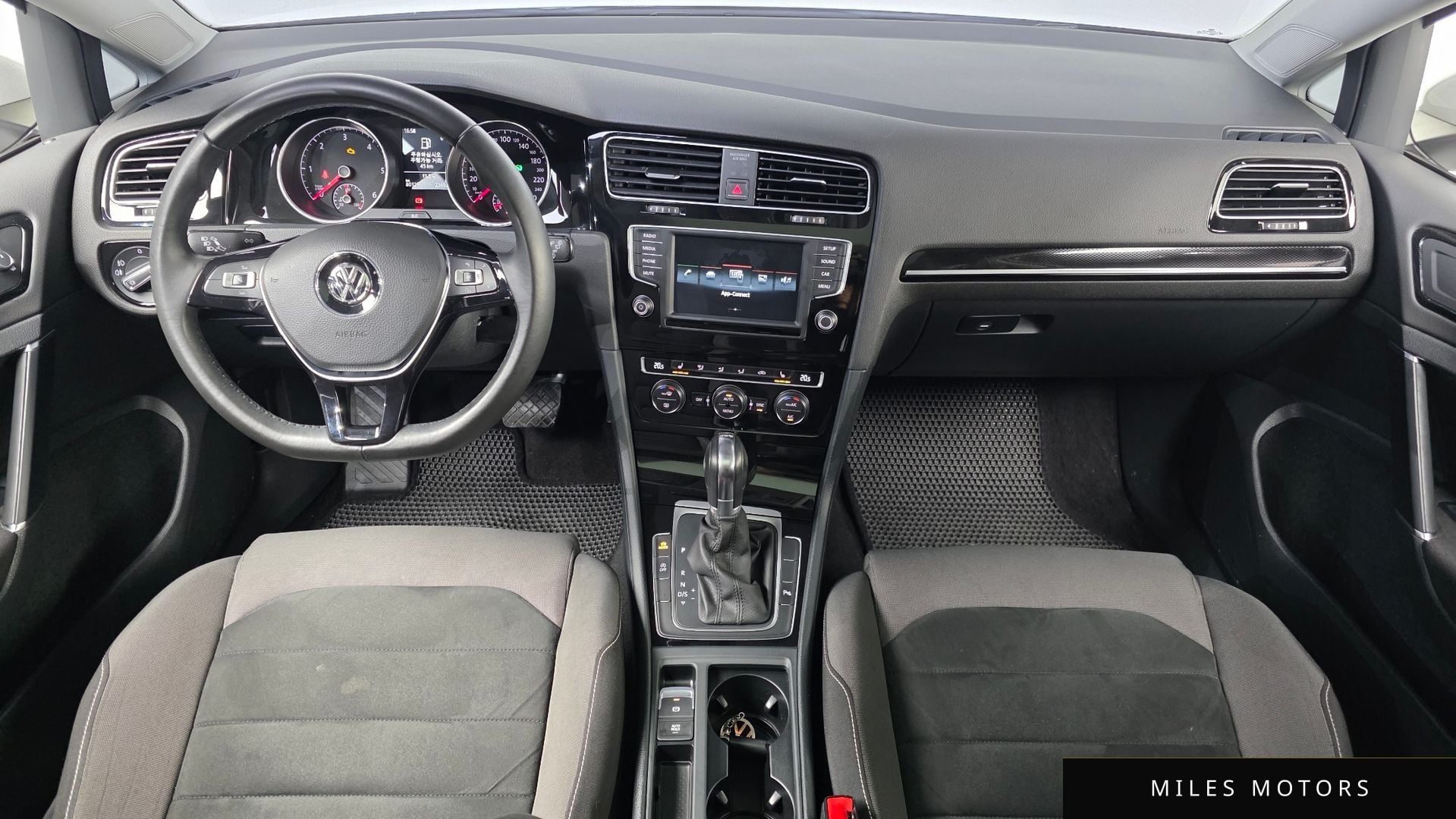 Volkswagen 골프 2016 — миниатюра 7
