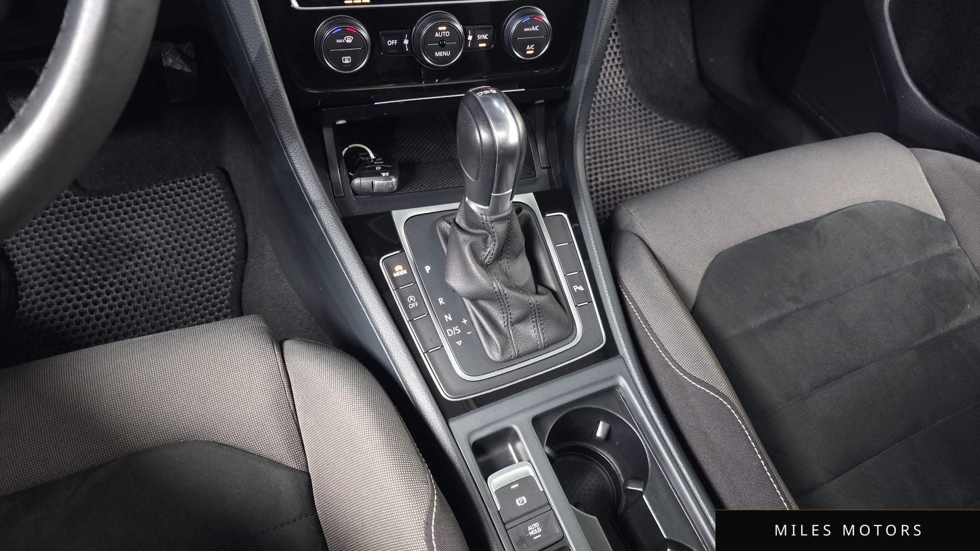 Volkswagen 골프 2016 — миниатюра 9