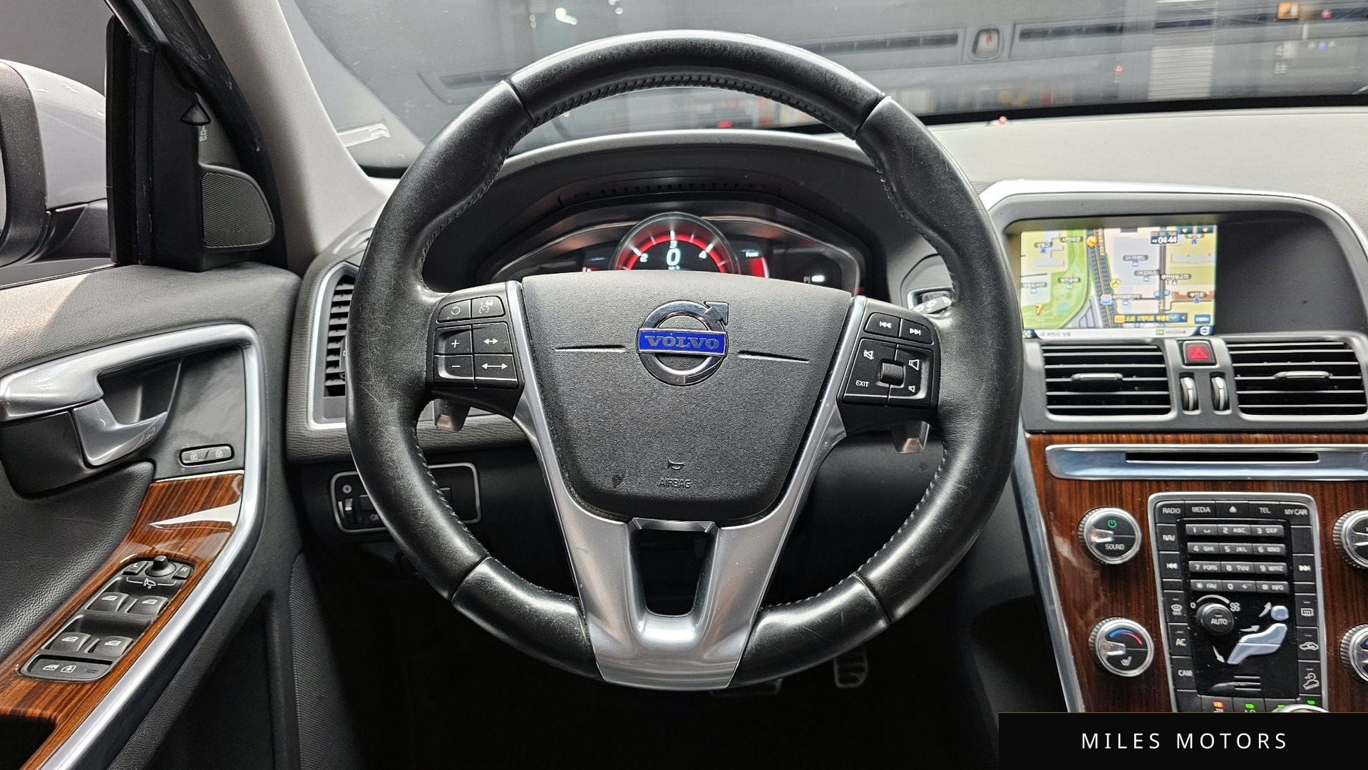 Volvo XC60 2015 — миниатюра 13