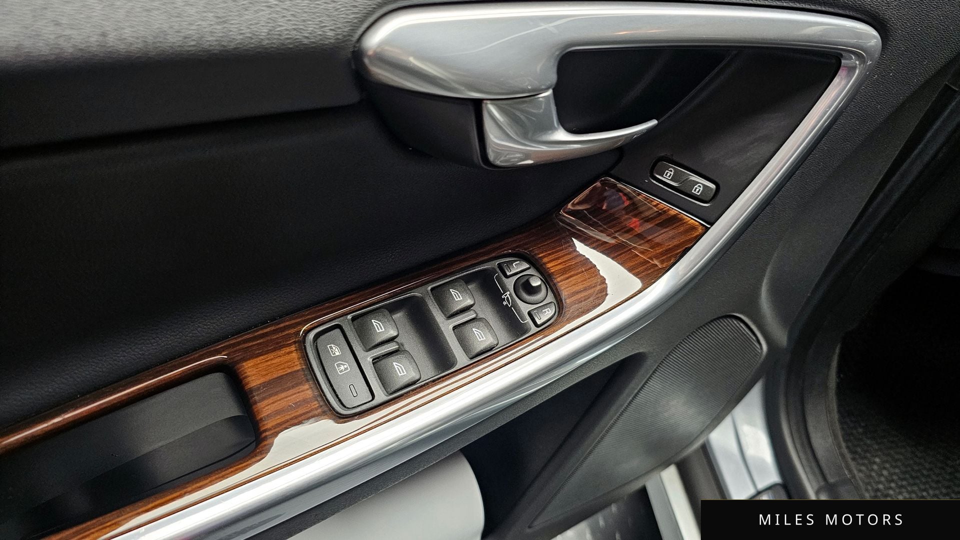 Volvo XC60 2015 — миниатюра 18