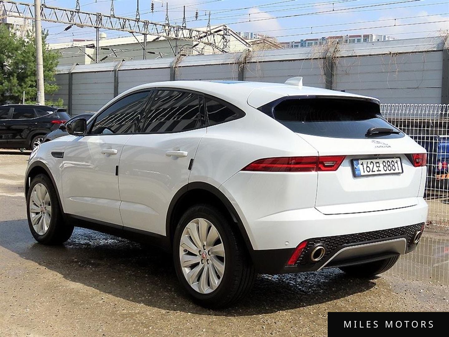 Jaguar E-PACE 2018 — миниатюра 3