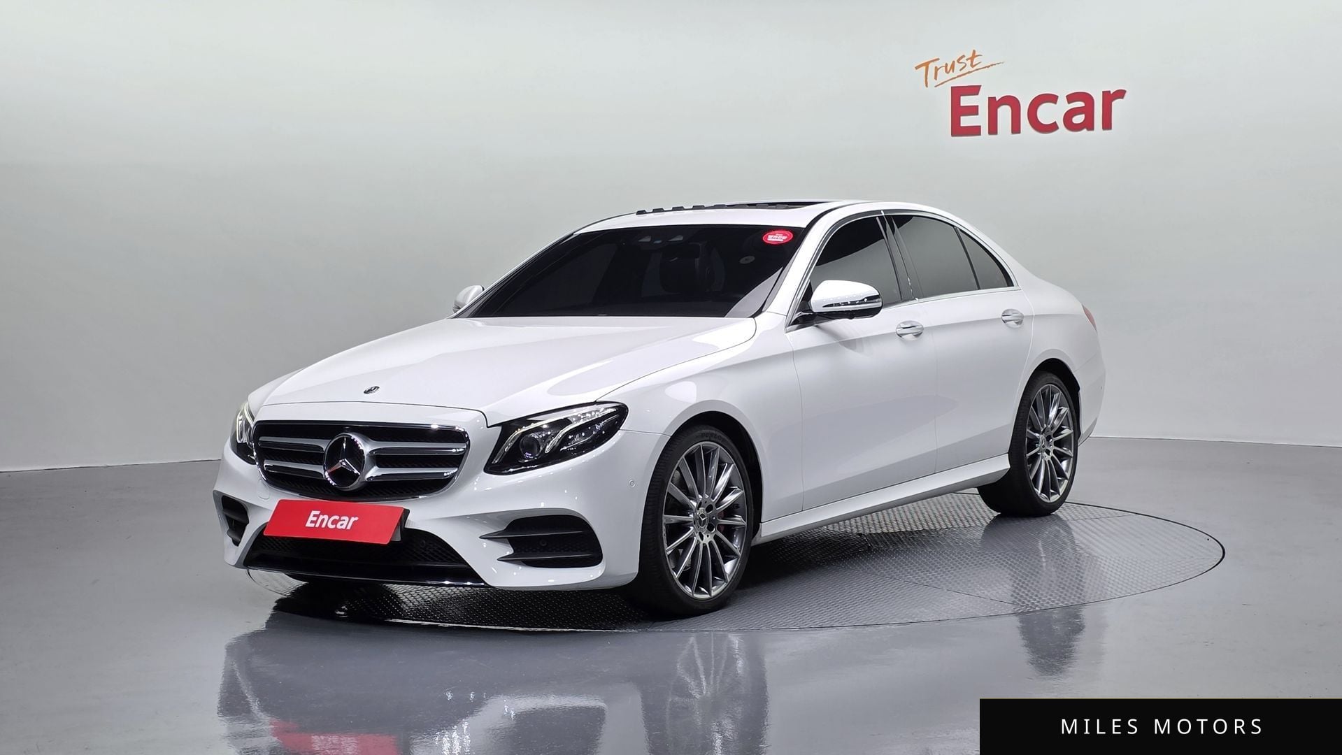 Mercedes-Benz E-Class W213 2018 — фото 1 из 12