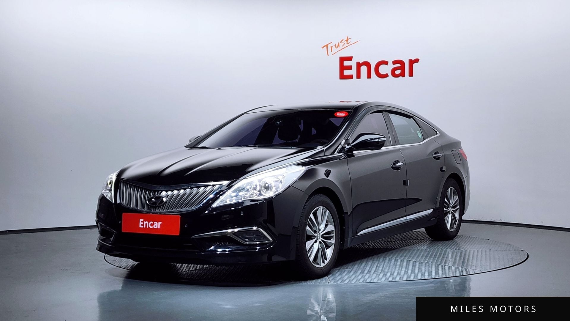Hyundai Grandeur 2016 — фото 1 из 12