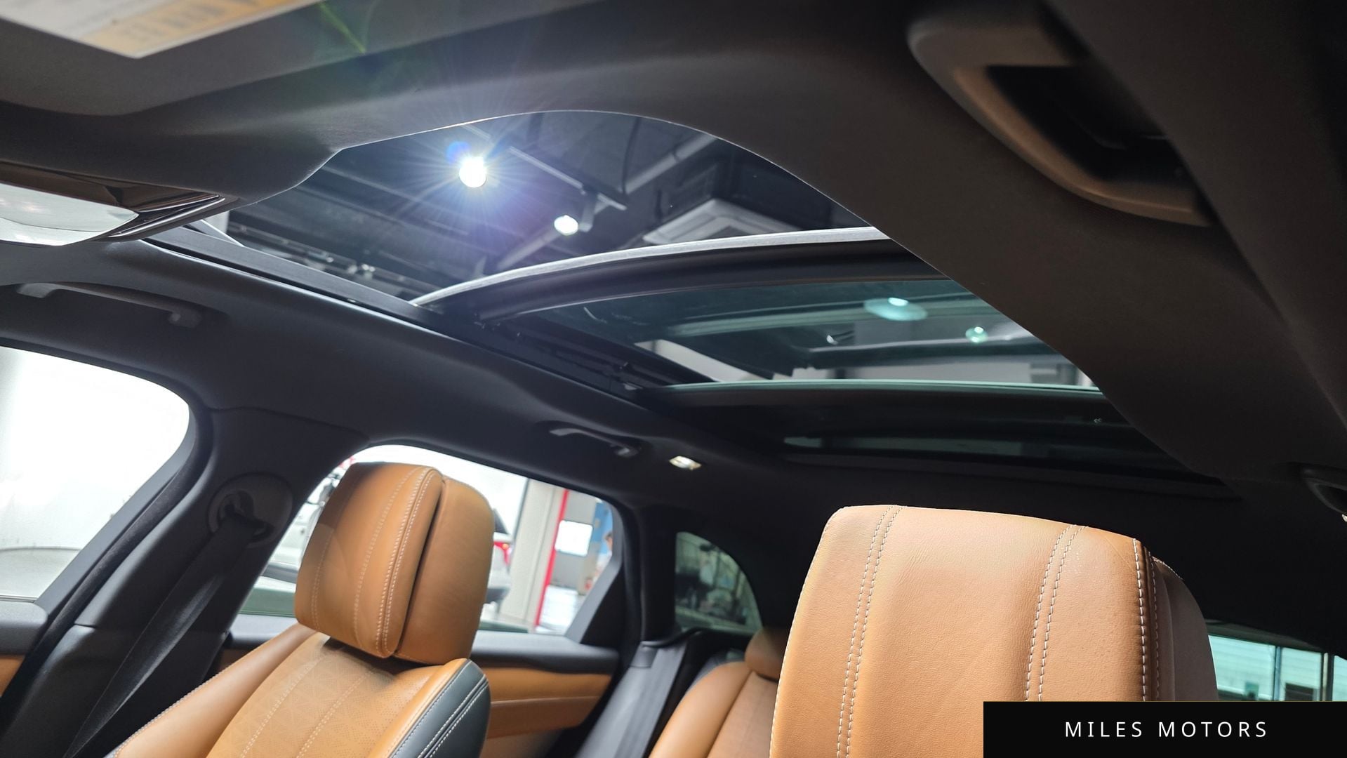 Land Rover Range Rover Velar 2019 — миниатюра 18