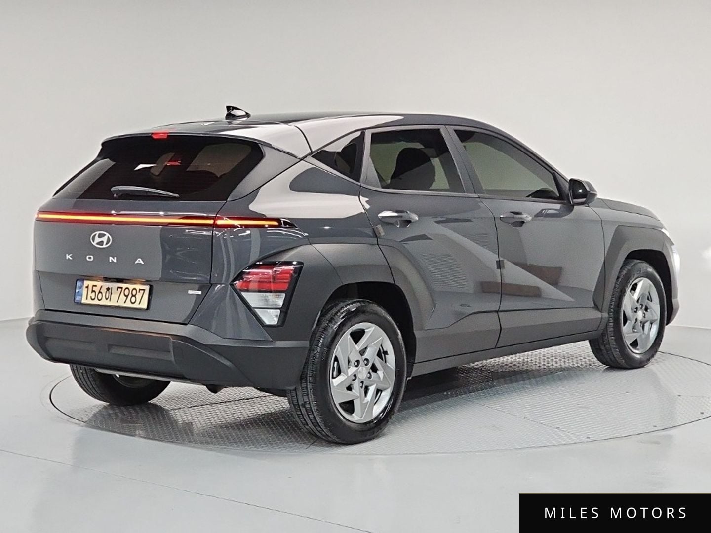 Hyundai Kona 2023 — миниатюра 3