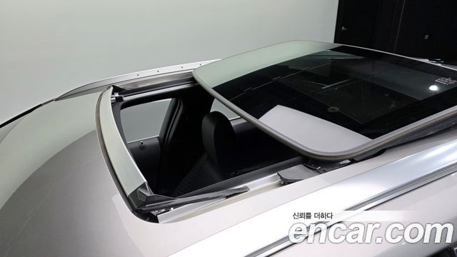 Лексус UX250h 2021 — миниатюра 19