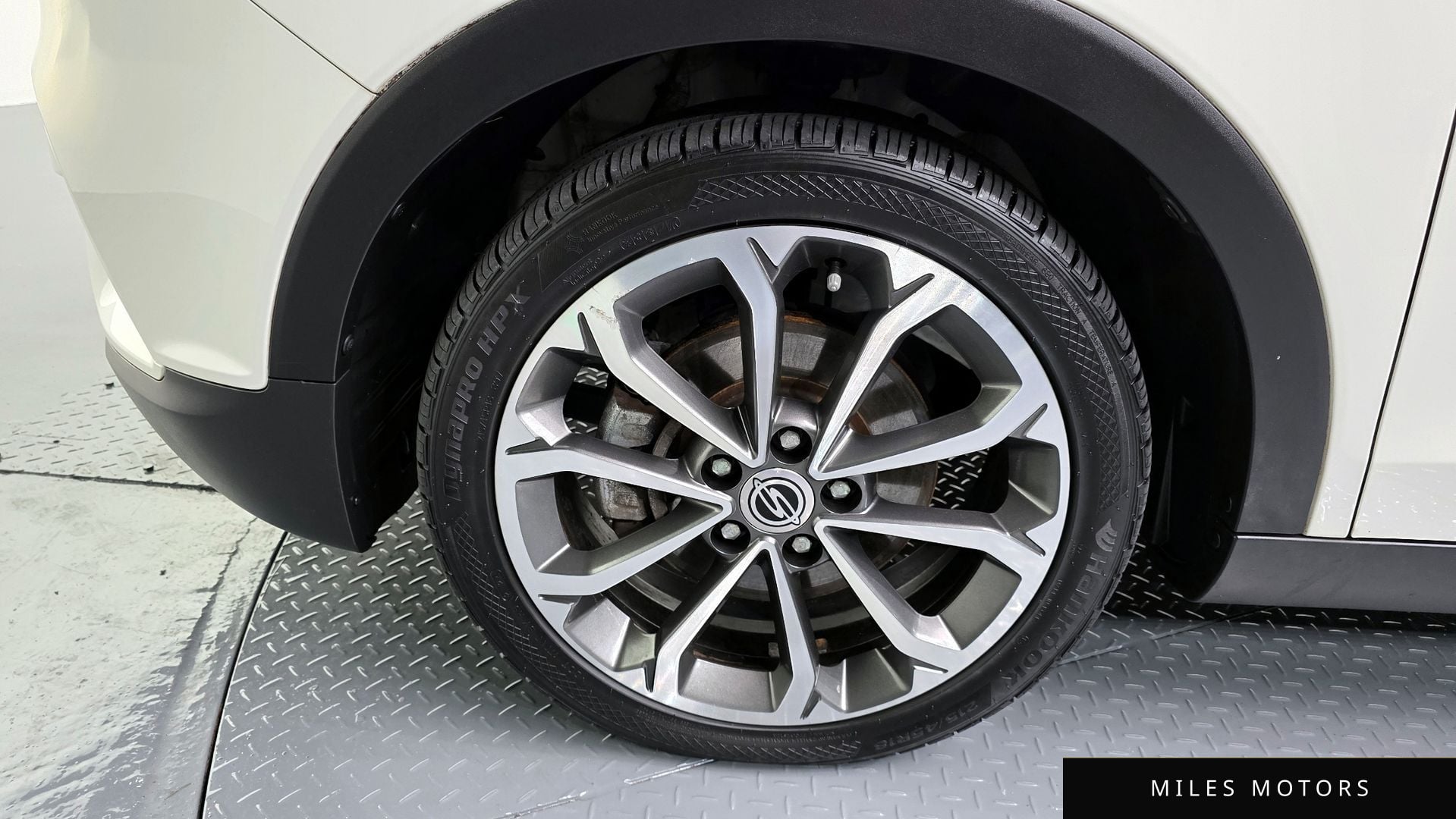 KG Mobility Tivoli 2017 — миниатюра 5